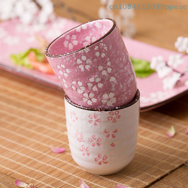 KuZHEN Keramik-Teetasse aus Unterglasurporzellan mit Untertasse im japanischen Stil, Rosa/Weiß - Bild 1