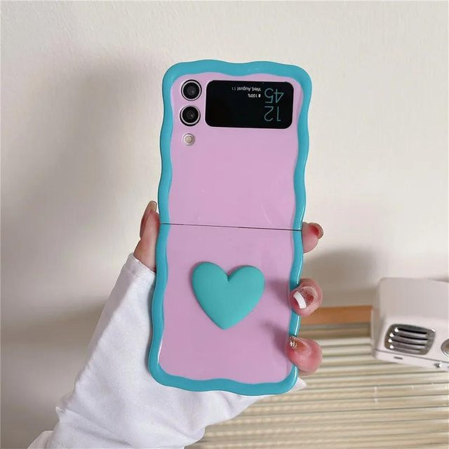 Stoßfeste Handyhülle mit 3D Liebesherz und Handschlaufe für Samsung Galaxy Z Flip 3, Z Flip 4 und Z Flip 5 in Pink - Bild 1