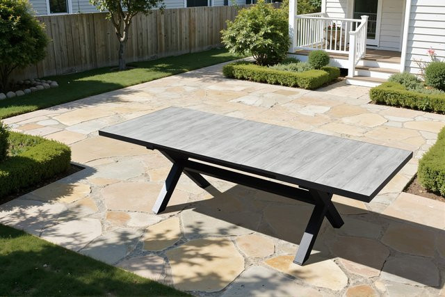 OUTLEXX Louvra Ausziehtisch für Terrasse und Garten in Anthrazit und Holzoptik mit Keramikplatte und Aluminiumgestell, B/T: 200 bis 260 x 100 cm - Bild 1