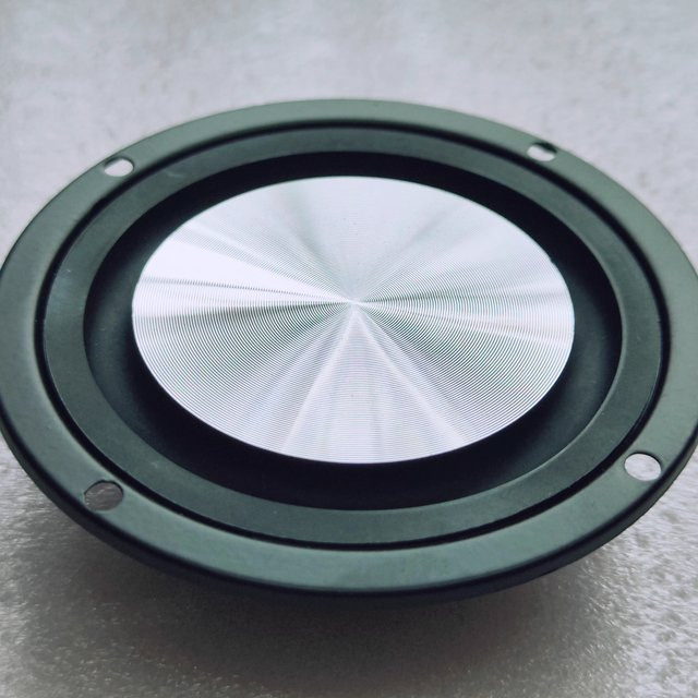 GHXAMP 2er-Set Passive Bass-Membran-Platten mit Metall-Muster in Silber, 89 mm Durchmesser - Bild 1