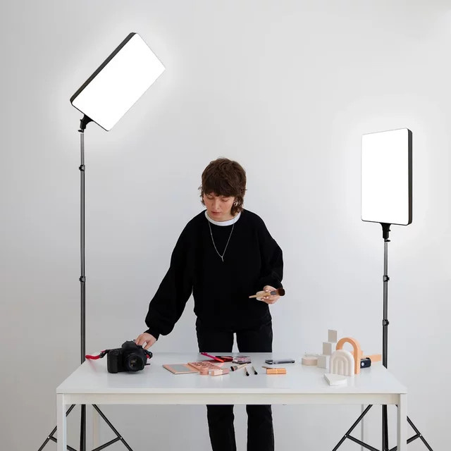 SH 24-Zoll LED-Videoleuchte mit Stativständer und langem Arm für Fotostudio und Live-Streaming, Weiß - Bild 1