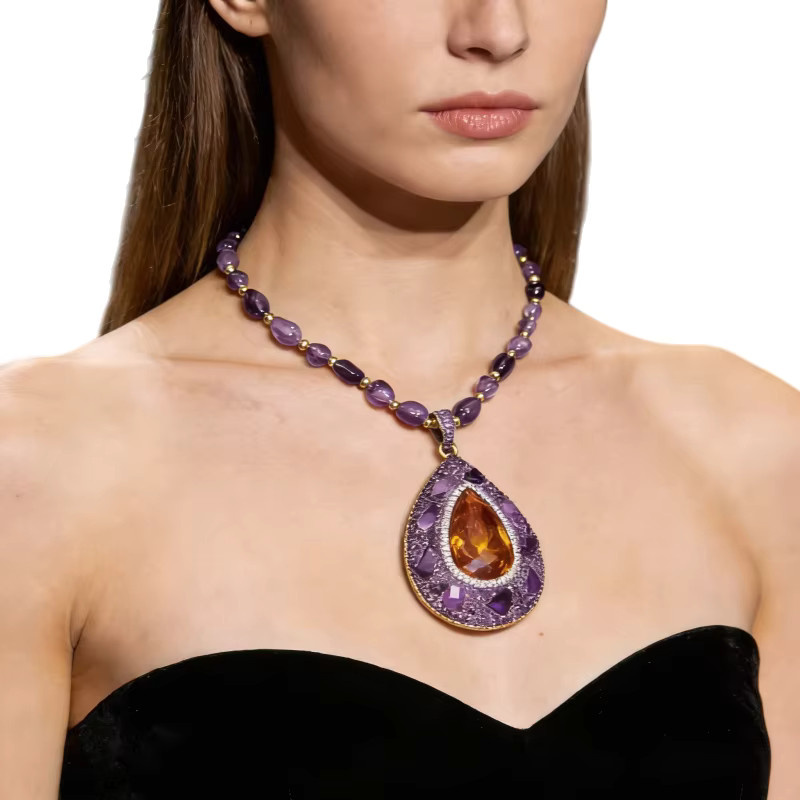Halskette mit Amethyst Kristall Anhänger, Süßwasserperlen, Unisex - Bild 1