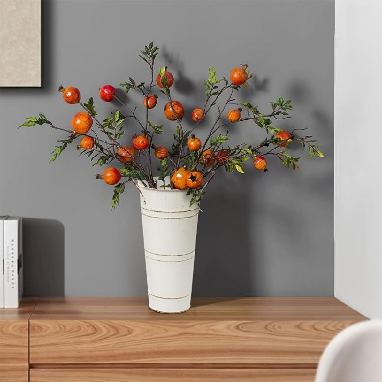 Weißer Blumenkübel aus verzinktem Metall im Bauernhaus-Stil für Schnittblumen und Tischdekorationen - Bild 4