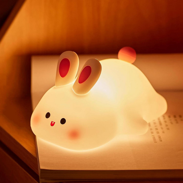 ATcomm LED Kaninchen Nachtlampe aus Silikon in Weiß mit USB-Aufladung und Timer für Kinder - Bild 1