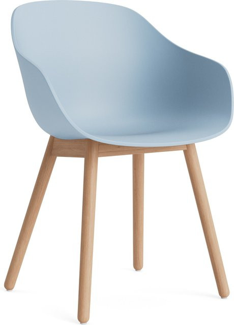 HAY About A Chair AAC 212 mit Armlehnen in Blau und Holzgestell im organischen Design - Bild 1