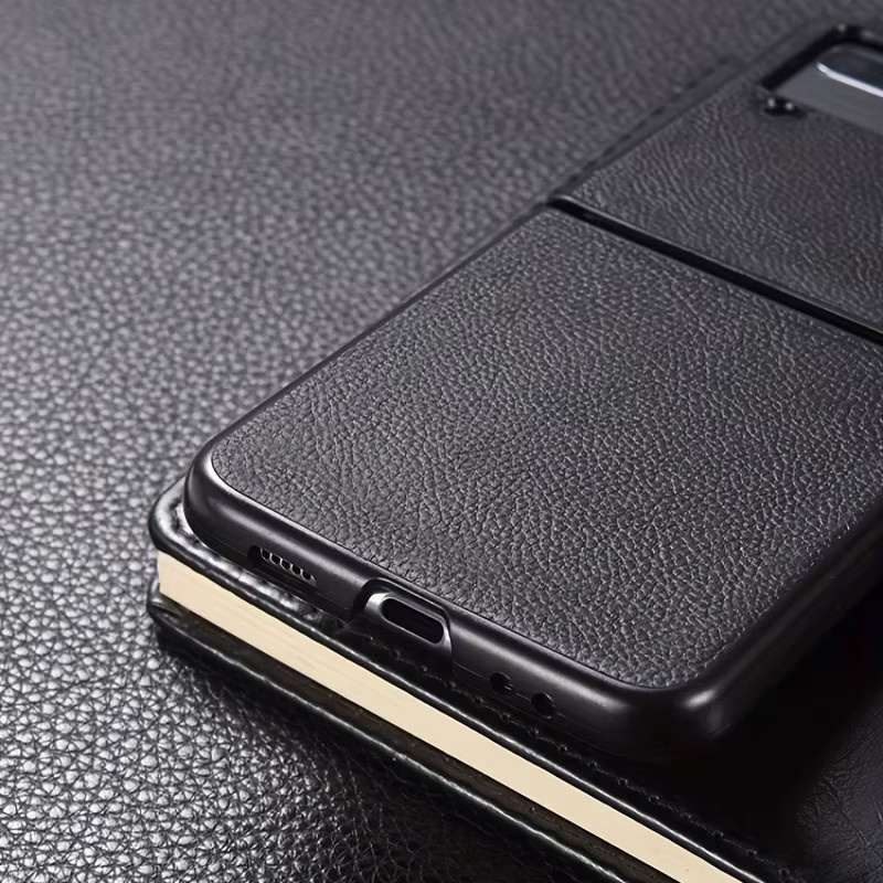 Stoßfeste Samsung Galaxy Z Flip Handyhülle aus Kunstleder mit Lychee-Textur in Rot oder Schwarz - Bild 4