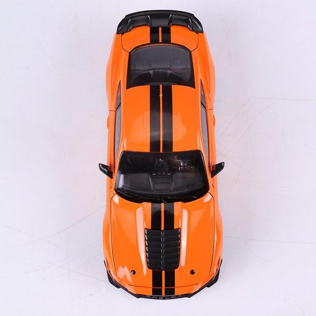 Maisto Mustang Shelby GT500, Modellauto, 1:24, Orange, Metall - Bild 1