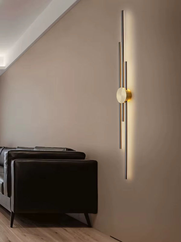 Claeted Moderne Wandlampe in Schwarz und Gold mit Up-Down-Lichtfunktion für Schlafzimmer und Flur - Bild 3