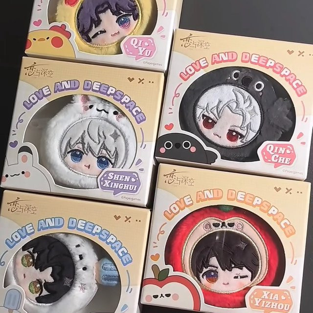 Anhänger Plüsch-Kopfhörerhülle, Anime Love and Deepspace, Unisex - Bild 1