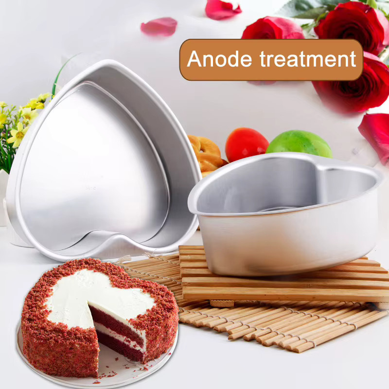Antihaft Kuchenform in Herzform aus Aluminium, Silber - Bild 2
