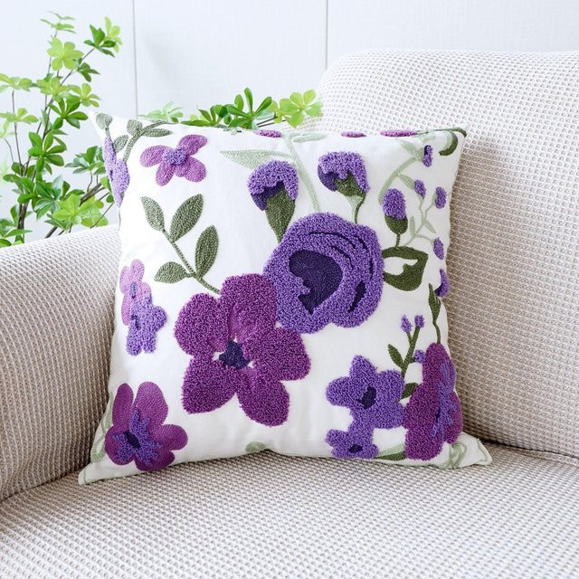 JMG Clothing Kissenbezug mit Blumen-Stickerei im Landhausstil, Wildblumen und Vögel, Mehrfarbig, B/B: 45 x 45 cm - Bild 1