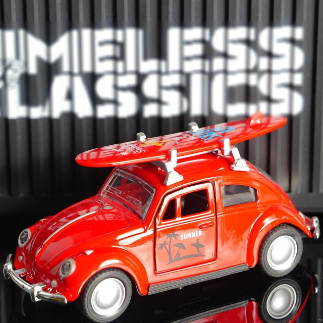 Linyi toy car Jahrgang 1:32 Roter Käfer Diecast Auto mit Surfbrett, Retro Pull-Back Modell Spielzeug, Öffnende Türen, ab 14 Jahren - Bild 1