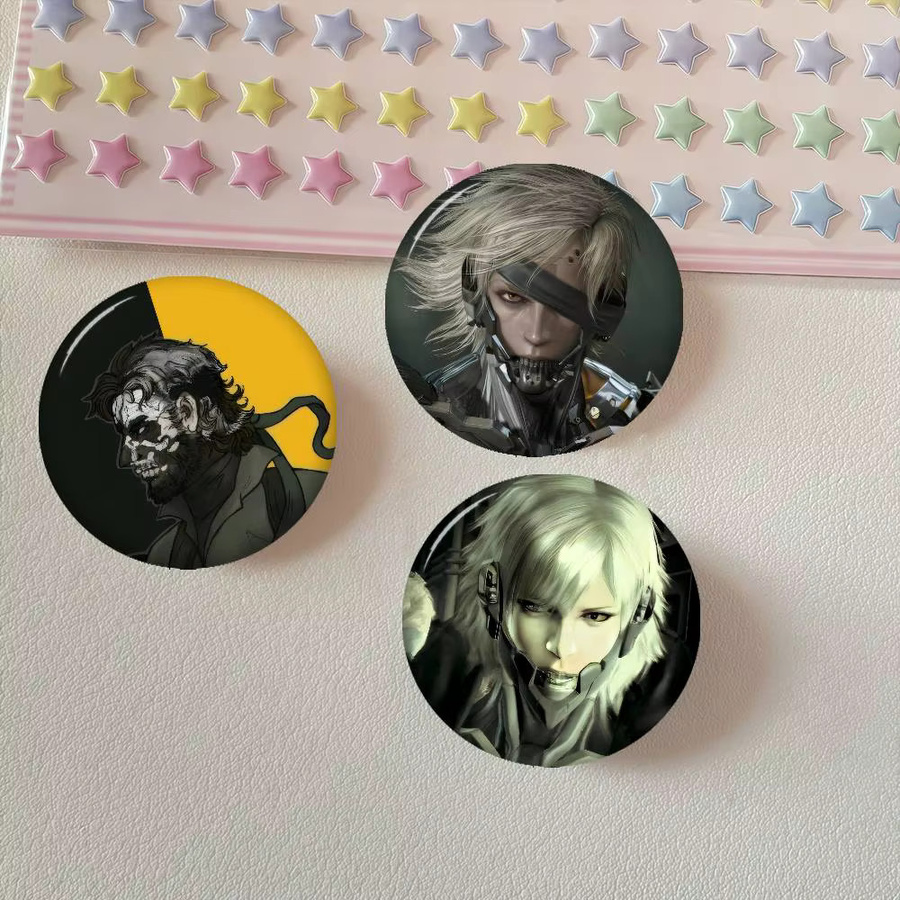 Kayou Brosche M-Metal Gear Solid Raiden, Bunt, Rund - Bild 2