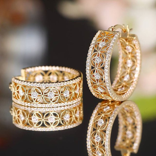 Huitan Creolen, Gold, Zirkonia, Damen - Bild 1
