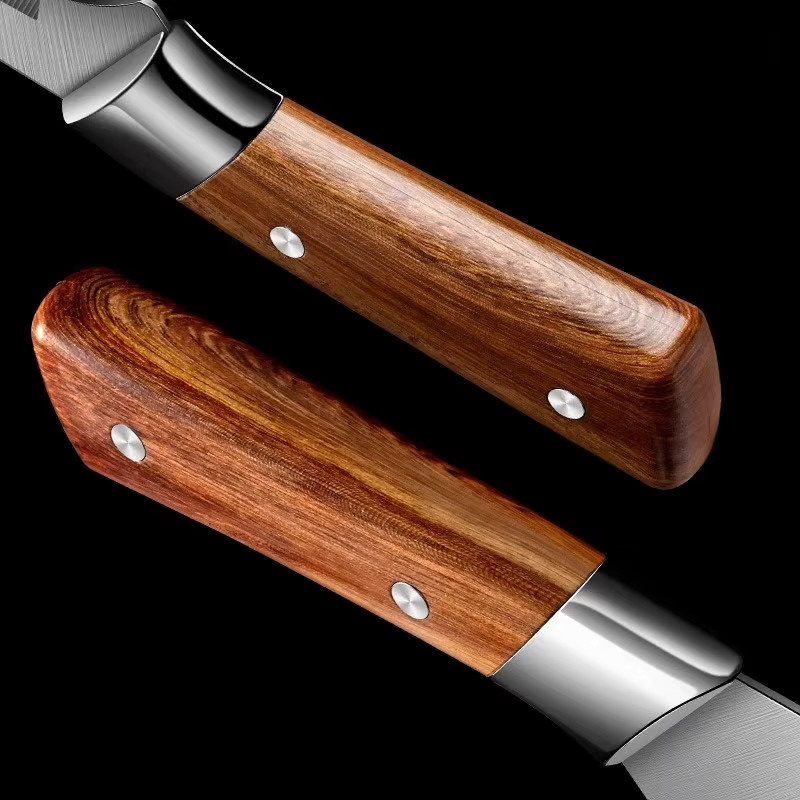 PLYS Knochenmesser aus Edelstahl in Silber mit Holzgriff und Schutzhülle - Bild 3