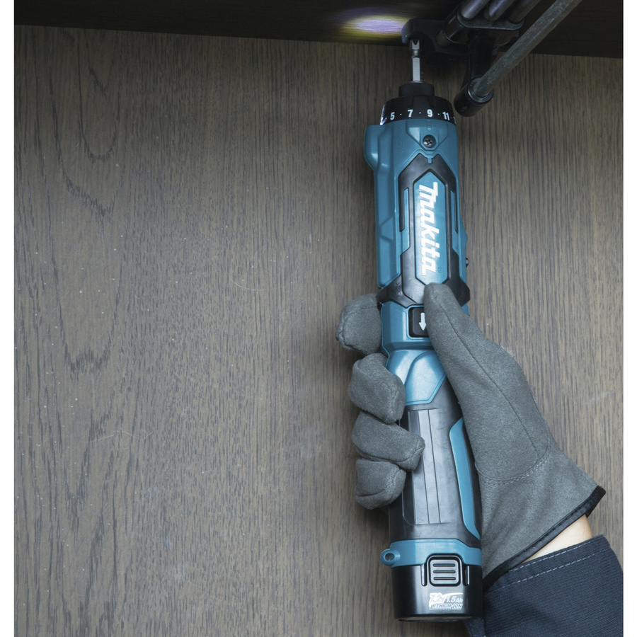 Makita Akku-Knickbohrschrauber DF012DSE in Blau/Schwarz mit 2 Akkus und Koffer - Bild 3