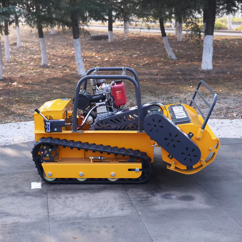 TONGZHONG RC-Rasenmäher mit autonomer Schneidefunktion und Multi-Blade-Disc in Gelb - Bild 4