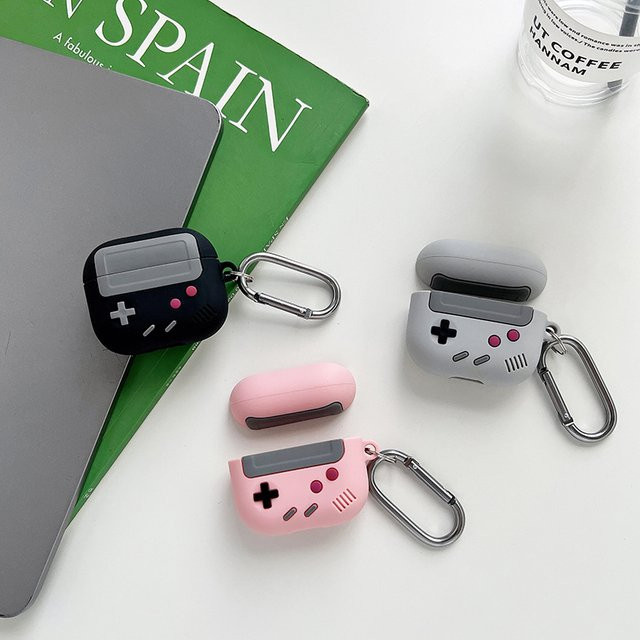 Schutzhülle im 3D Gamepad Gameboy Design für Apple AirPods Pro 2, AirPods 1, 2 und 3, Farbe: Schwarz - Bild 1
