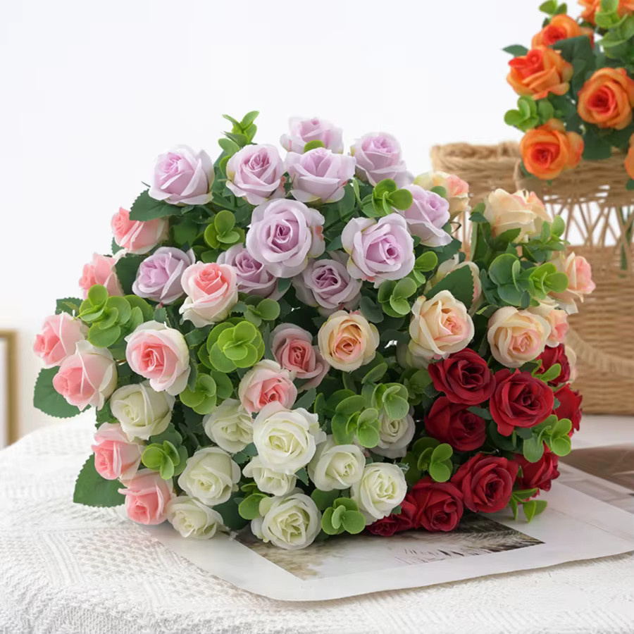 ZQCY Künstliche Eukalyptus-Blätter und Rosen in Lila für Dekoration von Hochzeit, Party, Garten und Wohnraum - Bild 2
