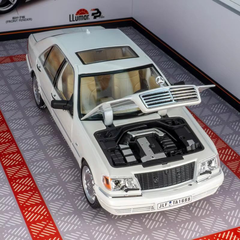 Mercedes-Benz W140 S320 Legierungsautomodell, 1:24, Metall, Weiß - Bild 2