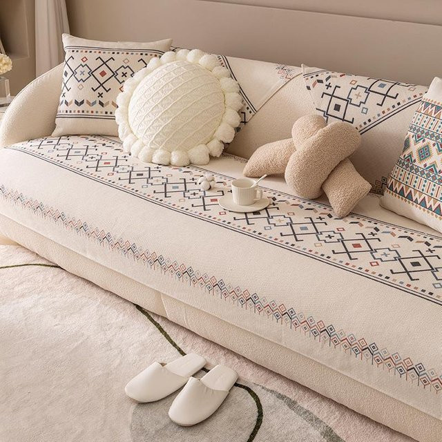 Nordisches Sofakissen mit rutschfestem Stoffbezug aus Baumwolle und Leinen in Beige, B: 105 cm, L: 180 cm - Bild 1