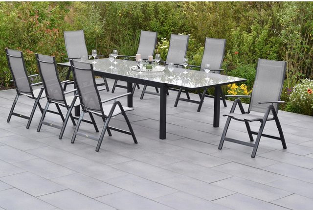 Merxx Carrara Gartenmöbel Set 9-teilig mit ausziehbarem Gartentisch und 8 Klappsesseln in Grau, Tisch B: 200 bis 300 cm, T: 110 cm, H: 75 cm - Bild 1
