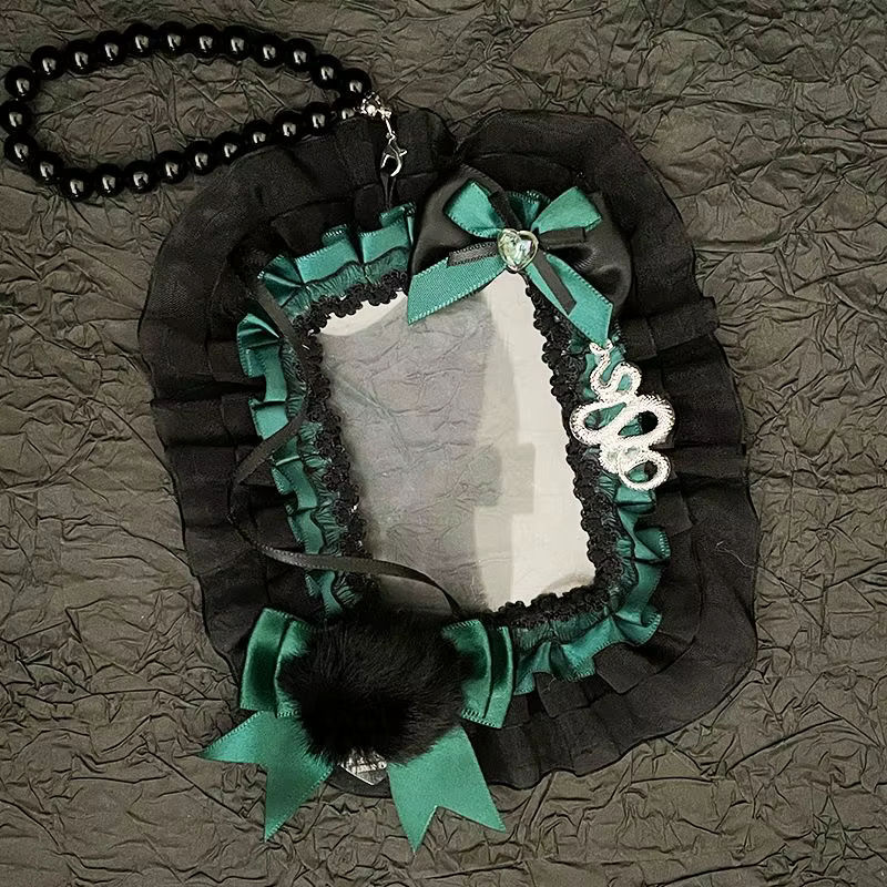 Dark Magic Era Abzeichenhalter und Fotokartenhalter für Anime- und Cartoon-Merchandise, mehrfarbig, hängend - Bild 2
