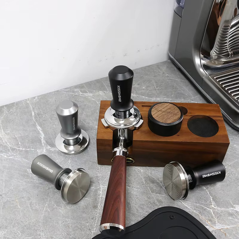 Kisshome Kaffee-Stampfer in Schwarz, doppelt federbelastet und kalibriert für 30 Pfund Konstantdruck, Barista-Espressomaschinen-Zubehör, Durchmesser: 58,5 mm - Bild 5