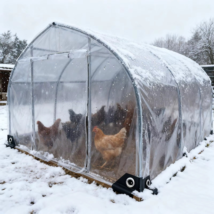 Transparente wasserdichte Hühnerstall-Abdeckung aus Kunststoff als Frostschutz für Geflügelgehege und Gewächshäuser im Garten - Bild 4