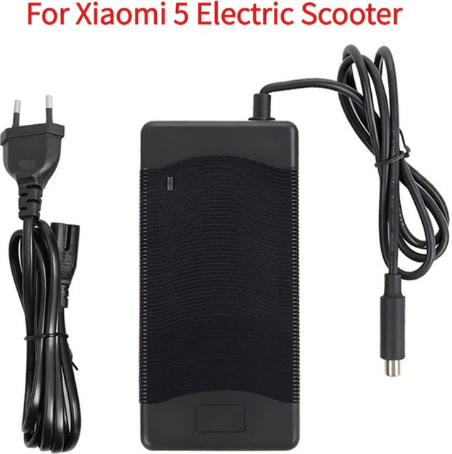Xiaomi Ladegerät für den elektrischen Roller 5, 54,6 V 2A Power Adapter in Schwarz - Bild 1