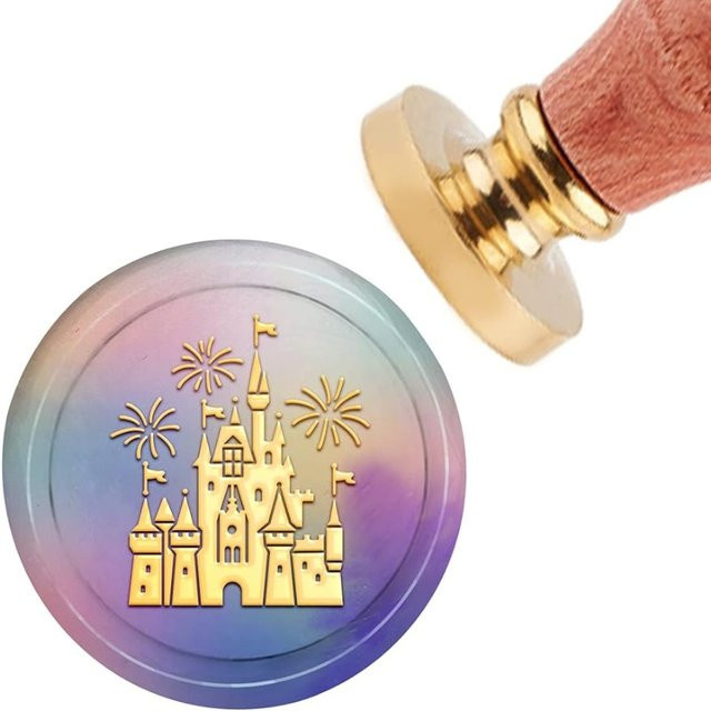 Vintage Wachssiegelstempel Set mit Schloss-Feuerwerk-Motiv, abnehmbarer Messingkopf in Gold und Holzgriff, Durchmesser: 30 mm - Bild 1