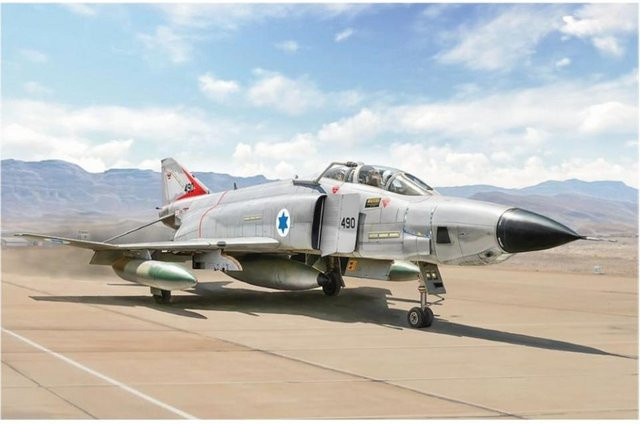 Italeri RF-4E Phantom II, Fahrzeug, 1:48, Grau - Bild 1