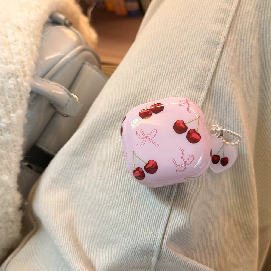 Kirschglänzende Schutzhülle mit Schleife und Anhänger in Rosa für Samsung Galaxy Buds4 Pro, Buds3 Pro, Buds2 Pro und Buds FE Live - Bild 2