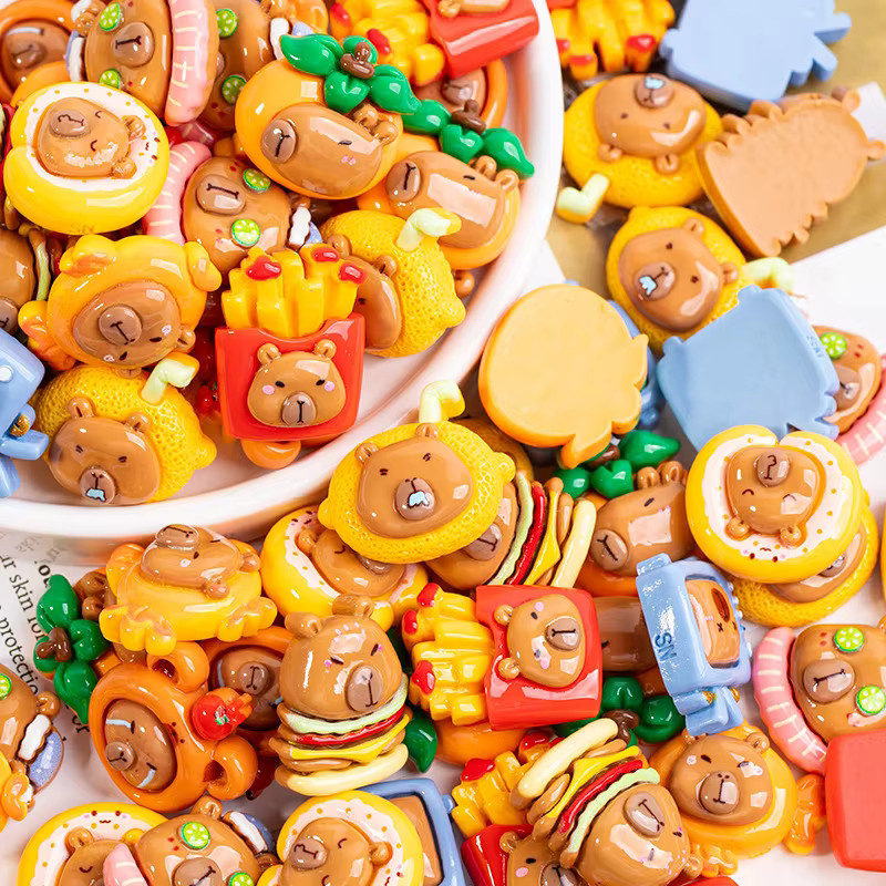 Mesuca Schuh-Charms-Set, 9-teilig, Kawaii Capybara, Lebensmittel und Obst - Bild 2