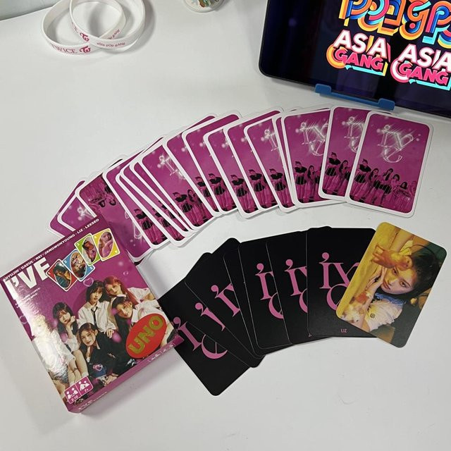 UNO IVE K-Pop Kartenspiel Bunt / Mehrfarbig - Bild 1