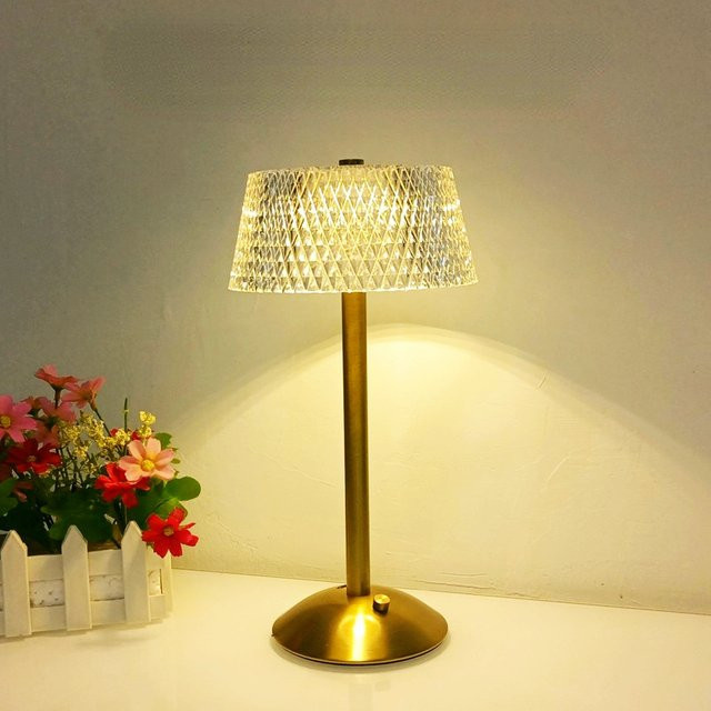 Claeted Kristall Tischlampe Diamant Retro mit LED und USB-Anschluss, transparent/gold, Touch-Funktion für Schlafzimmer, Hotel und Büro - Bild 1