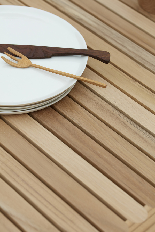 Carl Hansen & Søn And Son Ah901 Outdoor Dining Tisch aus Teakholz in Braun - Bild 2