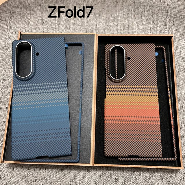 W26 Ultra-Dünne Aramid-Kohlefaser Schutzhülle für Samsung Galaxy Z Fold 7 5G mit MagSafe-Kompatibilität - Bild 1
