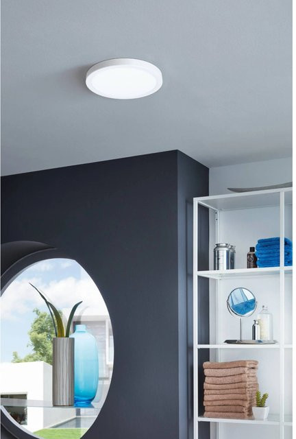 Eglo LED Aufbauleuchte Fueva 5 in Weiß, runde Deckenleuchte aus Metall mit warmweißem Licht, 17 W - Bild 1