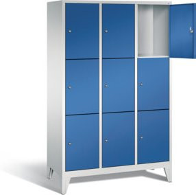 C+P Garderobenschrank Classic aus Stahl mit Türen und Schloss, Farbe Enzianblau und Lichtgrau, H x B x T: 185 x 120 x 50 cm - Bild 1