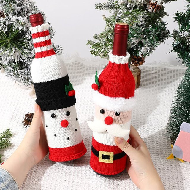 Alivparty Weihnachtsmann und Schneemann Weinflaschenbezug aus Textil in Mehrfarbig für Weihnachtsdekoration und Partyzubehör - Bild 1