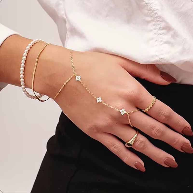 Lucky Leaf Fingerring-Armband, 14 Karat vergoldet, Zirkonia, Damen - Bild 3
