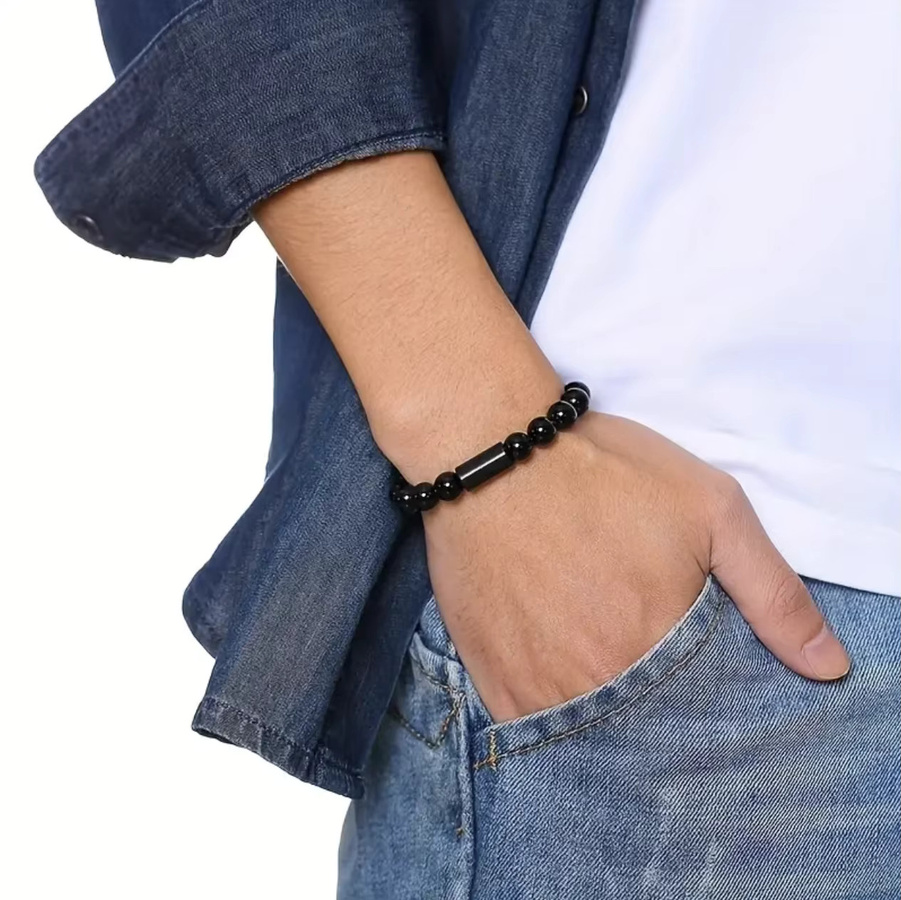 Tragbares Armband USB-Ladekabel für Schnellladen mit USB-C und Micro-USB Anschlüssen in Schwarz für iPhone, Samsung, Xiaomi und Huawei - Bild 2
