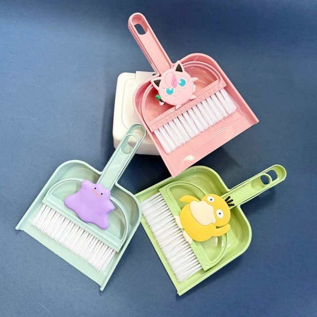 TAKARA TOMY Pokemon Mini-Kehrschaufel-Set aus Kunststoff, blau und mehrfarbig - Bild 1