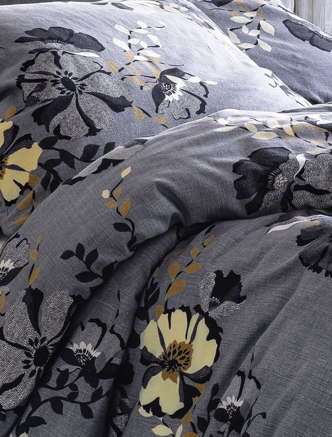 Irisette Edelflanell Bettwäsche Alpaka mit Blumen Blüten in Grau und Beige, B/H: 155 x 220 cm und 80 x 80 cm - Bild 1
