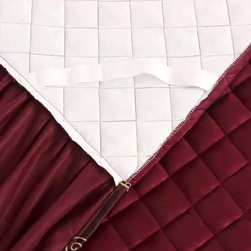 Luxuriöse gesteppte Tagesdecke aus verdicktem Samt in Rot für King-Size-Betten inklusive 2 Kissenbezügen - Bild 3