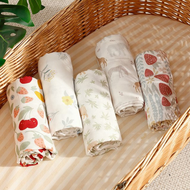 Elinfant Baby Puckdecke aus Bambus-Baumwoll-Musselin in Floral Multicolour - Bild 1