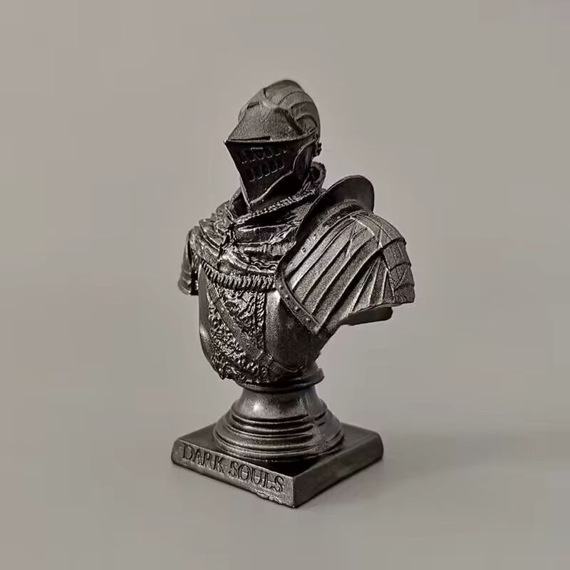 Bandai Dark Souls Solaire of Astora Figur – Detailierte Büste Statue in silberner Halblanger Rüstung aus Kunstharz - Bild 3