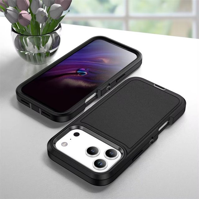 Robuste und stoßfeste Schutzhülle aus PC+TPU für Apple iPhone in Schwarz - Bild 1