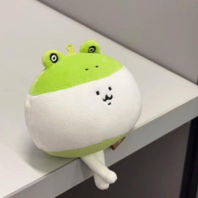 Bandai Bären-Frosch Plüsch-Schlüsselanhänger, Grün - Bild 1